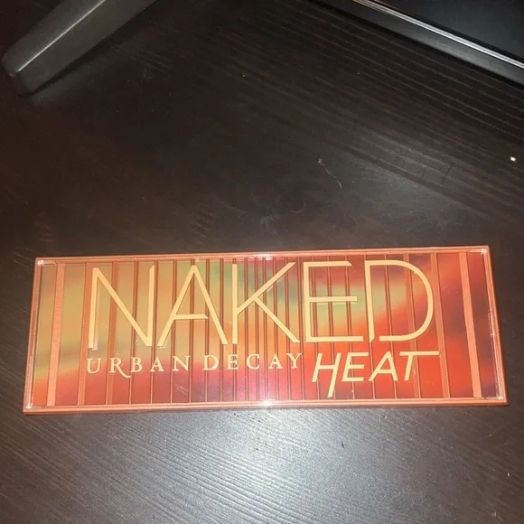 Urban Decay Naked Heat AND Smashbox Petal Metal Eye Palletes - Picture 6 of 8